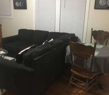 Niskayuna Apartamento | The couples home
