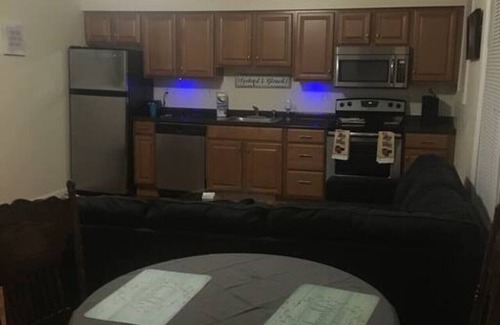 Niskayuna Apartamento | The couples home with free wifi