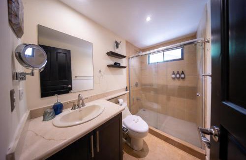 El Ocotal Apartamento | The Cove Door 15 Main Floor Unit
