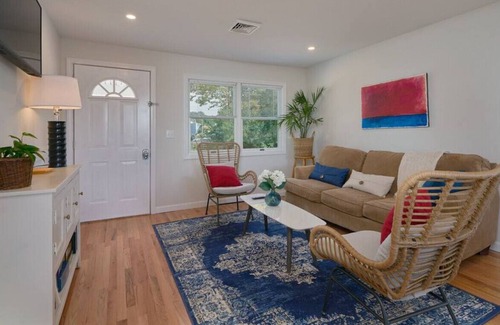 Mystic - New London Cabaña | The Cove House · Walk to Mystic, enjoy the views!
