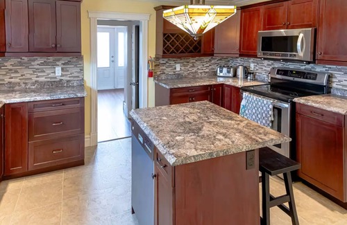 Twillingate Casa | The Cove, Merchant's Home by the Sea