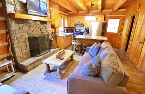 Cherokee Casa | The Cove