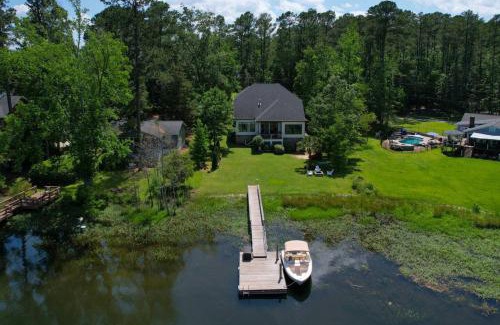 Chapin Casa | The Covehouse Pet Friendly