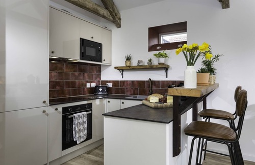 Dursley Cabaña | The Cow Byre - beautiful barn conversion in the South Cotswolds sleeping 6 guests