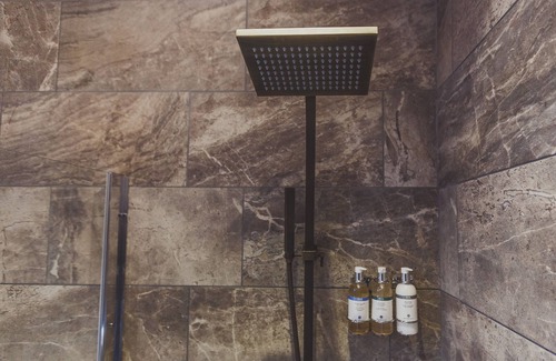 Northern Quarter Hotel | The Cow Hollow Hotel