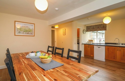 Toller Porcorum Cabaña | THE COW SHED, pet friendly, with a garden in Toller Porcorum