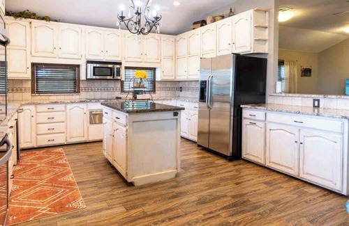 Noble County Casa | The Cowboy Family’s Retreat -15 min to Stillwater, 20 min Boone Pickens, & GIA