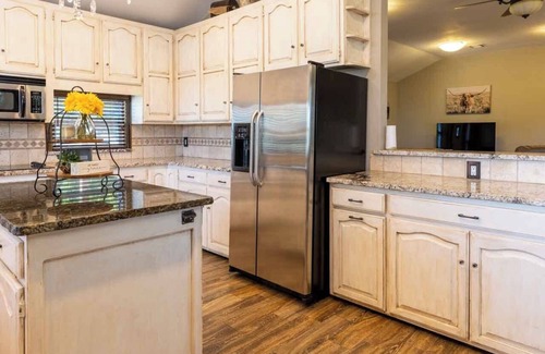 Noble County Casa | The Cowboy Family’s Retreat -15 min to Stillwater, 20 min Boone Pickens, & GIA
