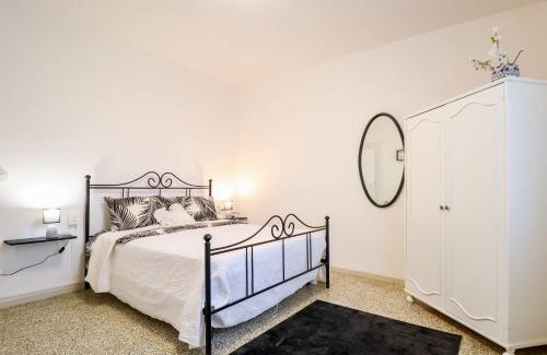 Massa e Cozzile Apartamento | The Cozy Apartment - Wi-Fi, Smart TV, Free Parking