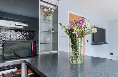 Muirhouse Apartamento | The Cozy Atmosphere Lodge located just 3.5 miles away from the city center