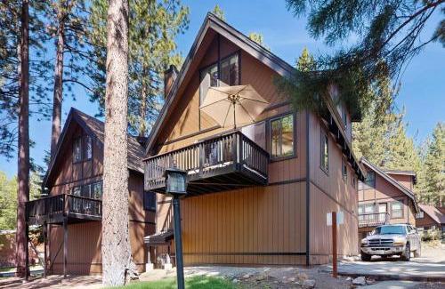 Incline Village Casa | The Cozy Compass