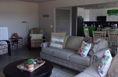Missionary Ridge Casa | The Cozy Cottage. A pet-friendly place to relax and enjoy Chatt. 1 dog property.