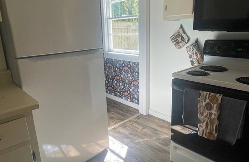 Beaverdam Cabaña | The Cozy Cottage with hot tub