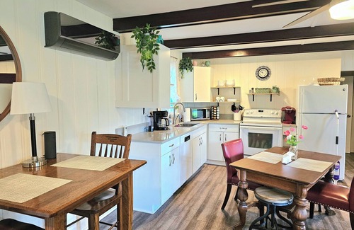 Racine Casa | The Cozy Country Nook