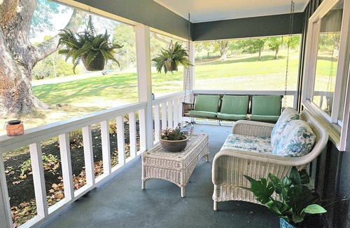 Racine Casa | The Cozy Country Nook