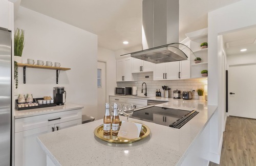 Port Tampa City Casa | The Cozy Cove - *Chic Westshore Getaway*