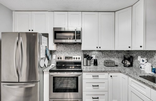 Gatlinburg - Pigeon Forge Cabaña | The Cozy Cove, Near River, $1089 FREE tickets each paid day, Dollywood and More!