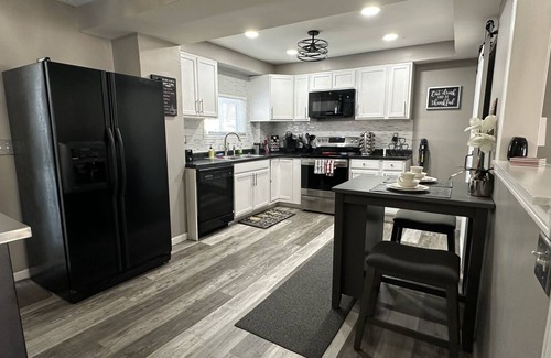 Columbus Casa | The Cozy "Gaming House"