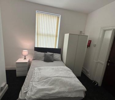 Wolverhampton Casa | The Cozy House