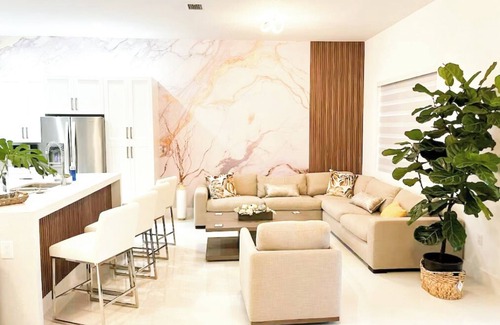 Homestead Casa | The Cozy Palm House