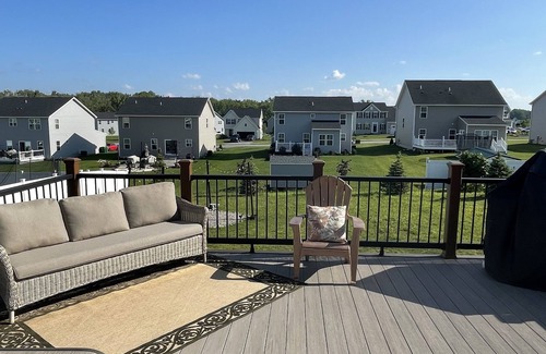 West Henrietta Casa | The Cozy Place in Rochester, NY Near RIT - College Pet Friendly