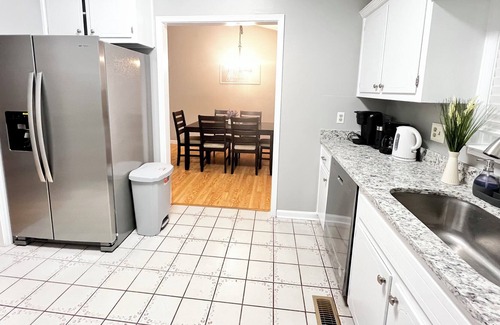 Lawrenceville Casa | The Cozy Retreat - 3 BR/2 Baths - Convenient location of Lawrenceville