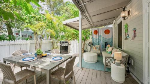 Truman Annex Casa | The Cozy Starfish by Last Key Realty
