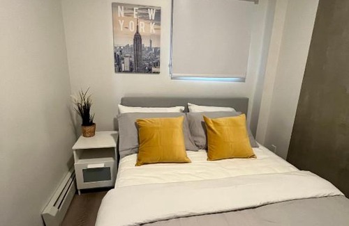 Bridgeland Apartamento | The cozy yellow in bridgeland!!