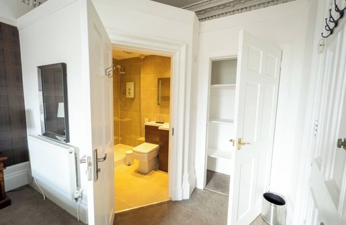 Callander Casa | The Crags Hotel