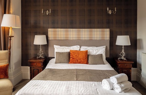 Callander Casa | The Crags Hotel