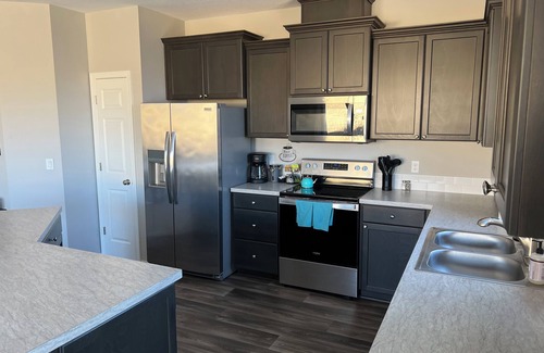 The Dalles Casa | The Crane’s View: Views, Hot Tub, Dog/Kid Friendly!