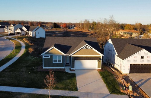 Kentwood Casa | The Crash Pad 2