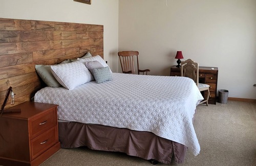 Washougal Casa | The Crash Pad, un apartamento privado de 1 dormitorio, 1 baño y 1200 pies cuadrados