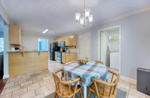Columbus Casa | The Creekside Retreat Large Yard, Near Benning&CSU