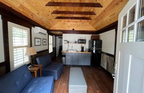 Georgetown Cabina | The Crescent Cabin at Wedgefield Country Club