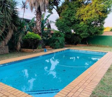 Greater Johannesburg Metropolitan Area Cama Y Desayuno | The Crest BnB