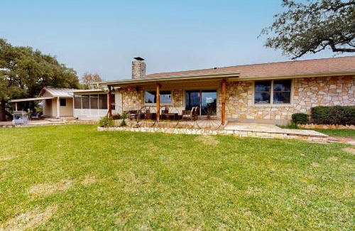 Canyon Lake Casa | The Crossbow