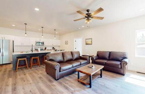 Eagle River Casa | The Crossing at Lake Forest- 39 & 40