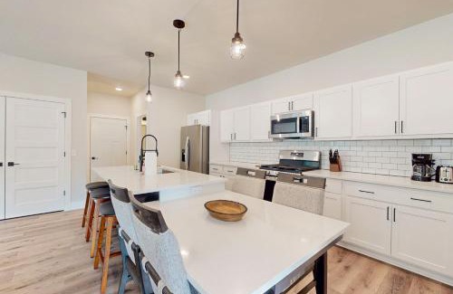 Eagle River Casa | The Crossing at Lake Forest- 39 & 40