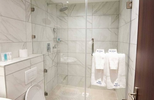Westlands Hotel | The Crossroads Hotel Westlands