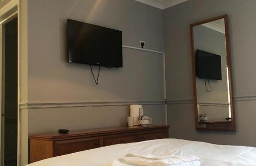 Ryde Hotel | The Crown Hotel