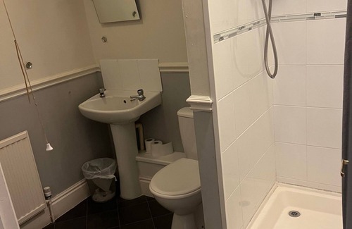 Ryde Casa | The Crown Hotel