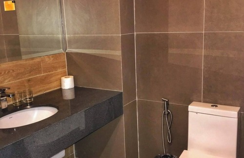 Puerto Princesa Hotel | The Crown Residences at Harbour Springs