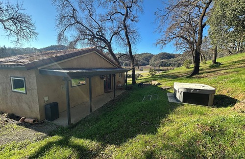 California Wine Country Casa | The Crows Nest at Dancing Crow Winery