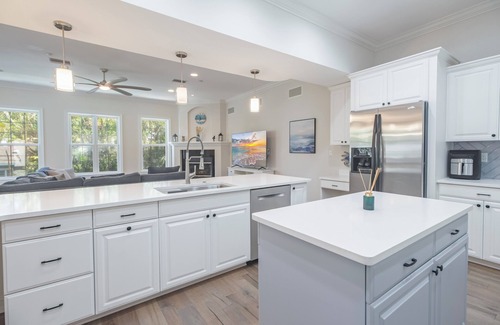 Crystal Beach Casa | The Crystal Breeze House