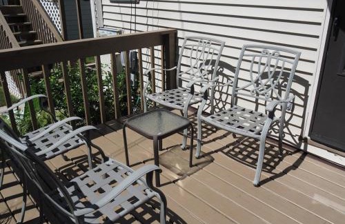 Frankfort Apartamento | The Cute & Cozy - Lower Apt - Great Location!