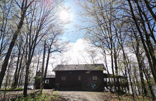 Deerwood Cabina | The Cuyuna "Retro Retreat" Family Lake Home