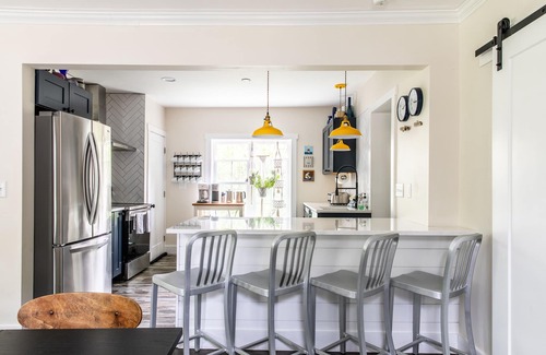 Sawyer Casa | The Dacha - Hot Tub, Family-Friendly