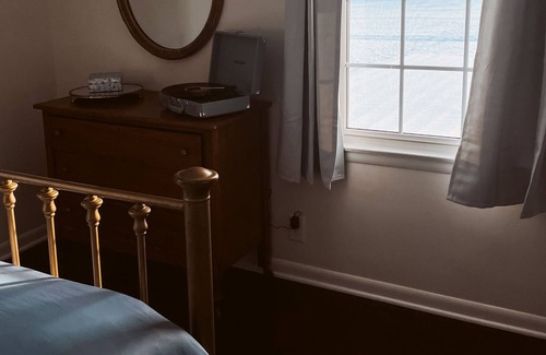Lebanon Cabaña | The Damelyn Rose Farmhouse - Tranquil farm life 30 miles from Nashville Tn!