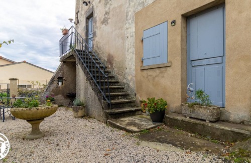 Saint-Saturnin Casa | The damsel tower